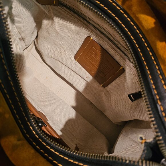 Coach Rogue 30 - Picture 6 of 11